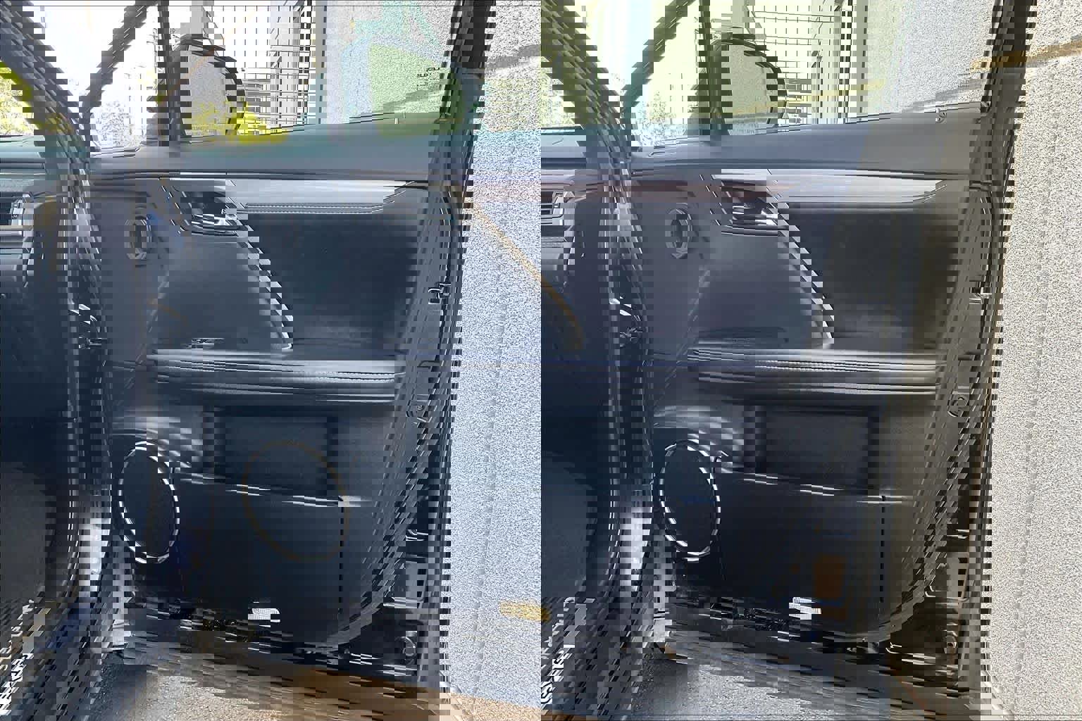 Used 2020 Lexus RX 450h F Sport w/ Accessory Package AWD/4WD image 21