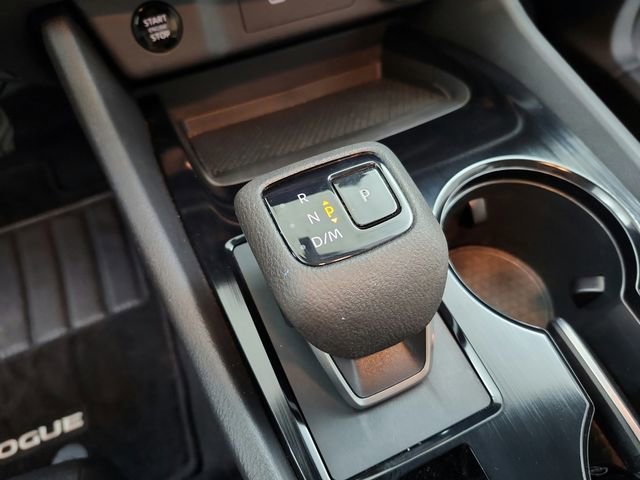 Used 2025 Nissan Rogue SV w/ SV Premium Package image 28