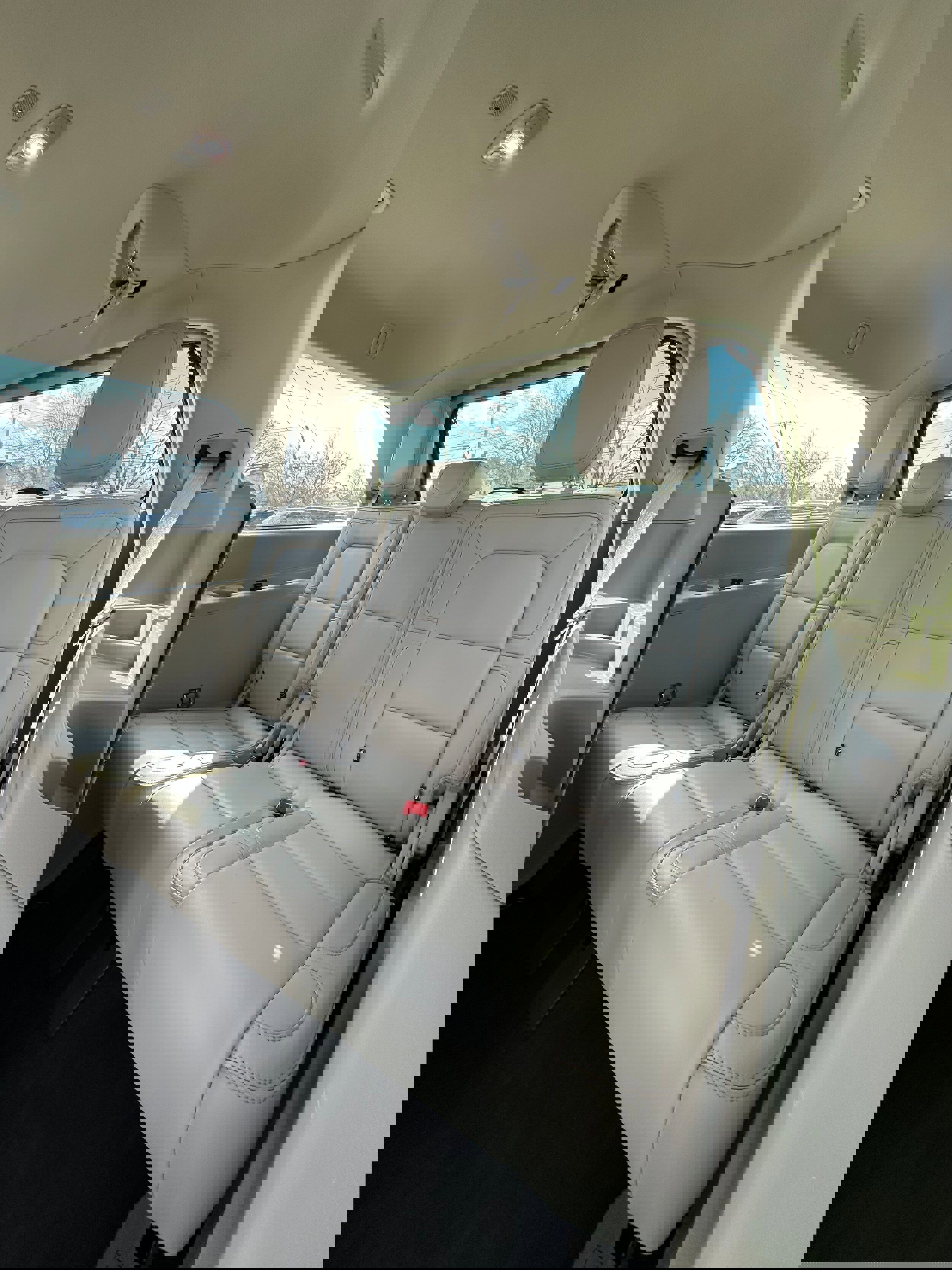 Used 2019 Lincoln Navigator Premiere image 23