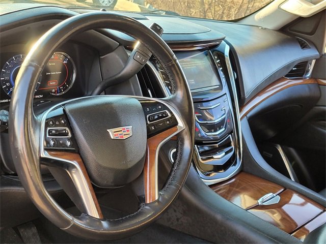 Used 2016 Cadillac Escalade ESV Luxury image 10