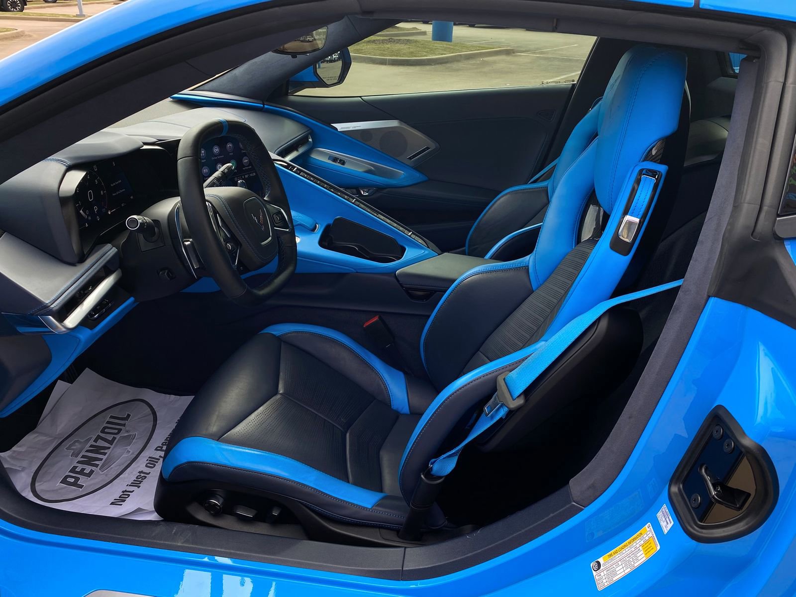 Used 2022 Chevrolet Corvette Stingray Premium Conv w/ Z51 Performance Package image 13