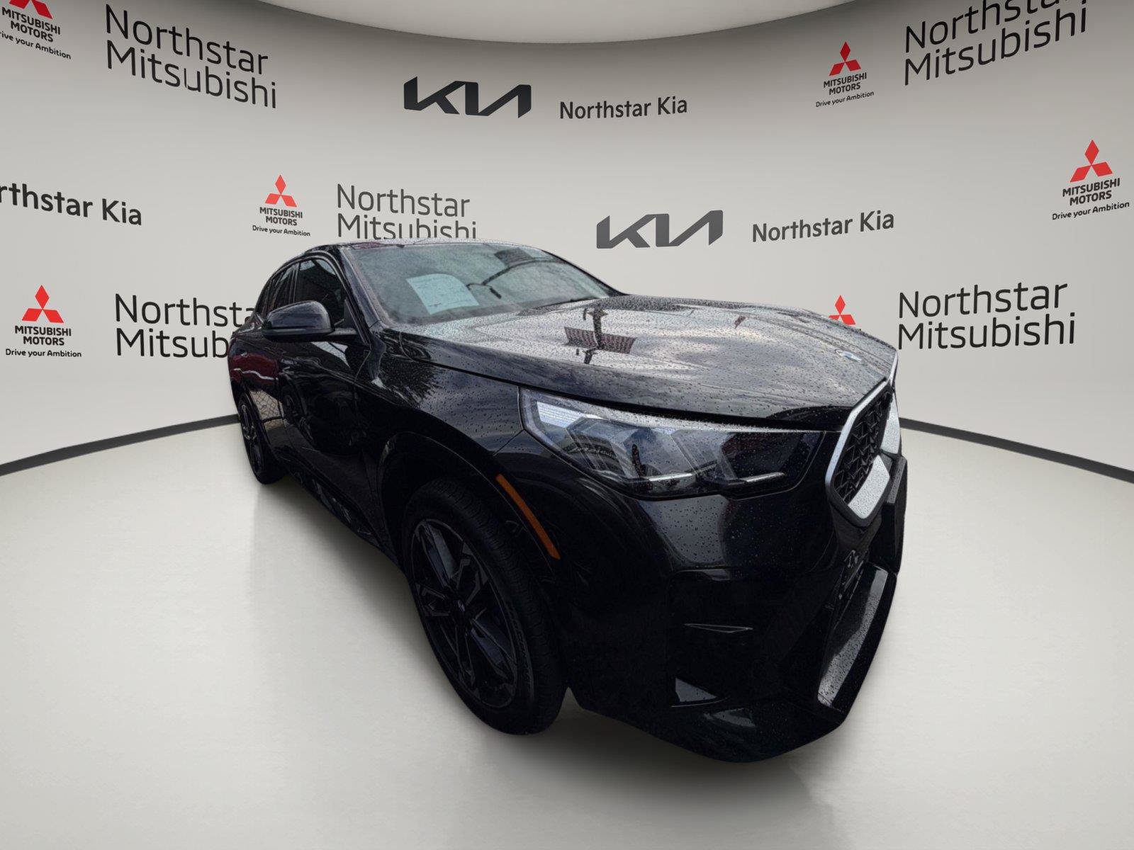 Used 2026 BMW X2 xDrive28i AWD/4WD image 4
