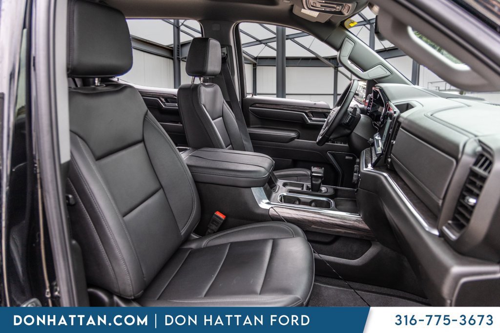 Used 2025 Chevrolet Silverado 1500 LTZ AWD/4WD image 21