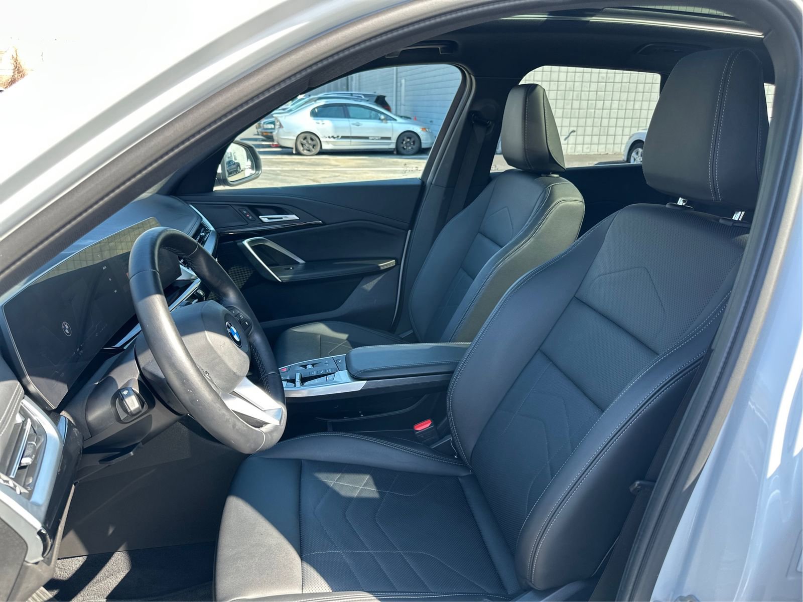 Used 2025 BMW X1 xDrive28i image 9