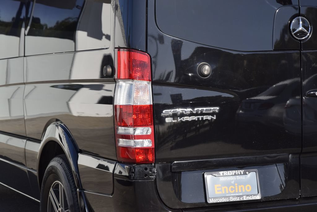 Used 2017 Mercedes-Benz Sprinter 2500 image 4
