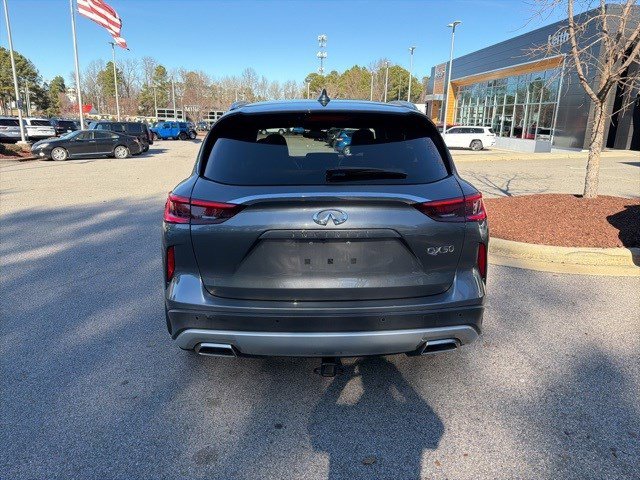 Used 2021 INFINITI QX50 Luxe image 4
