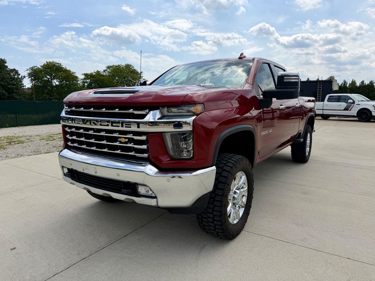 Used 2020 Chevrolet Silverado 2500 LTZ w/ LTZ Premium Package AWD/4WD image 3