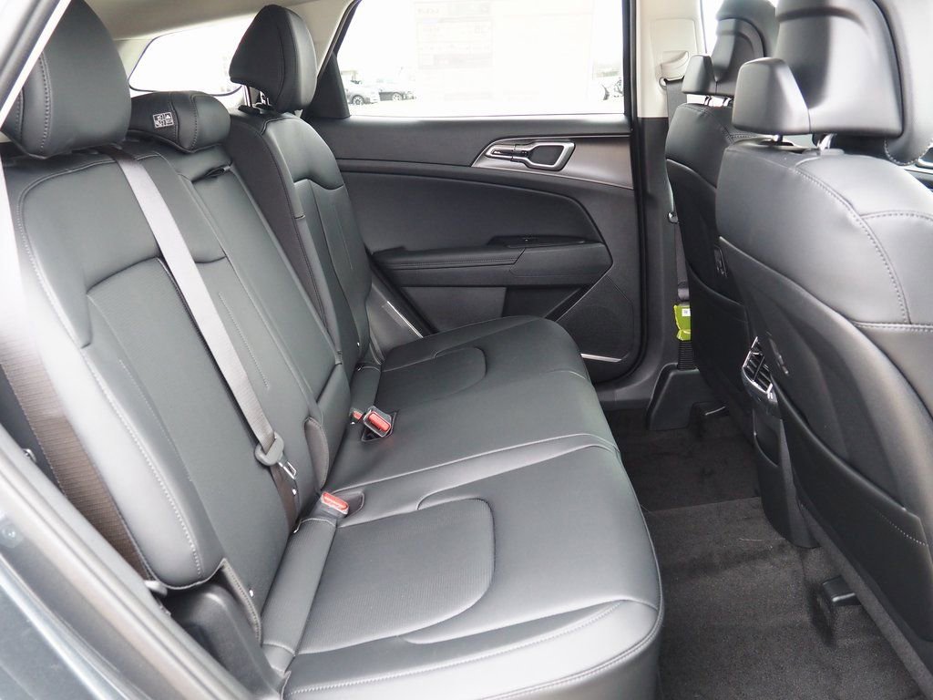 New 2026 Kia Sportage EX image 9