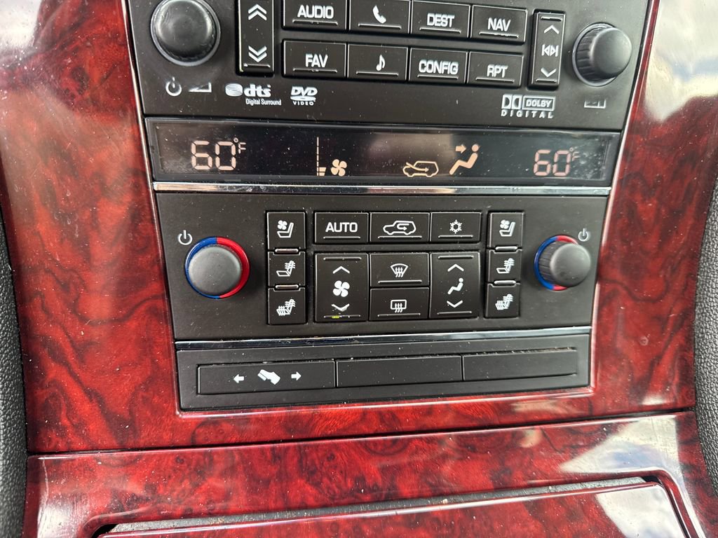 Used 2011 Cadillac Escalade EXT Luxury AWD/4WD image 26