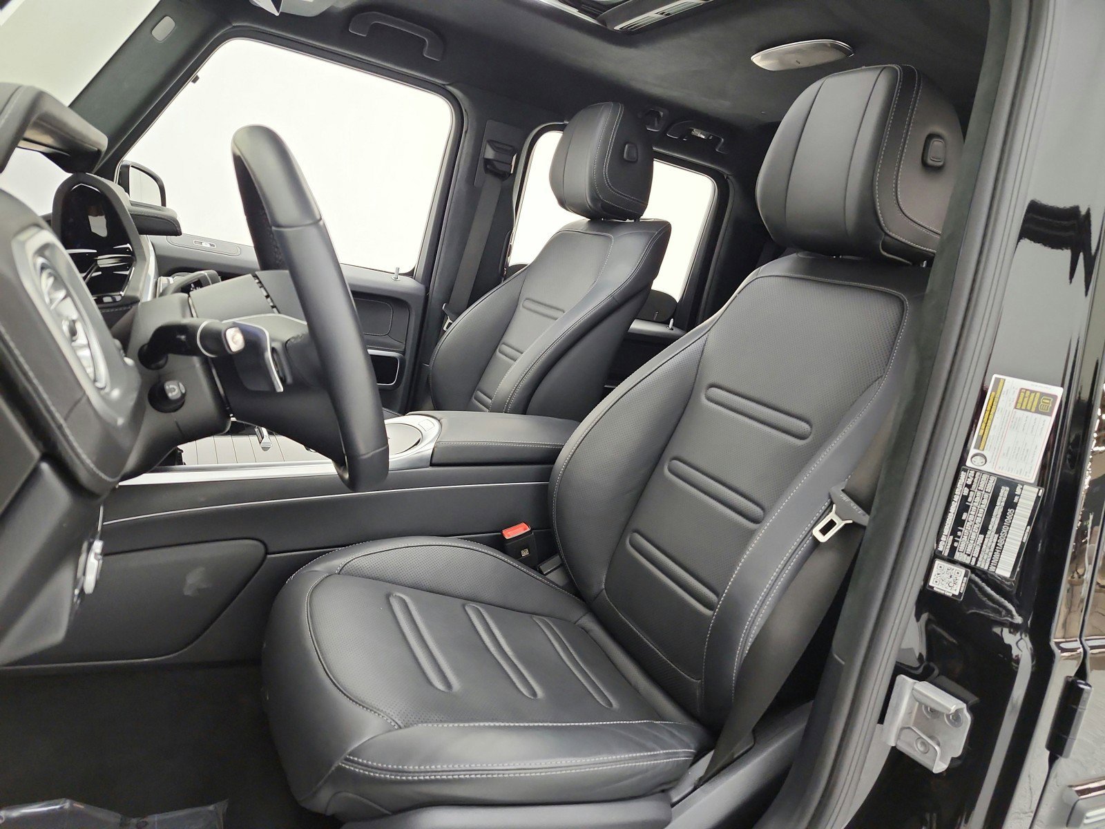 Used 2025 Mercedes-Benz G 550 image 10