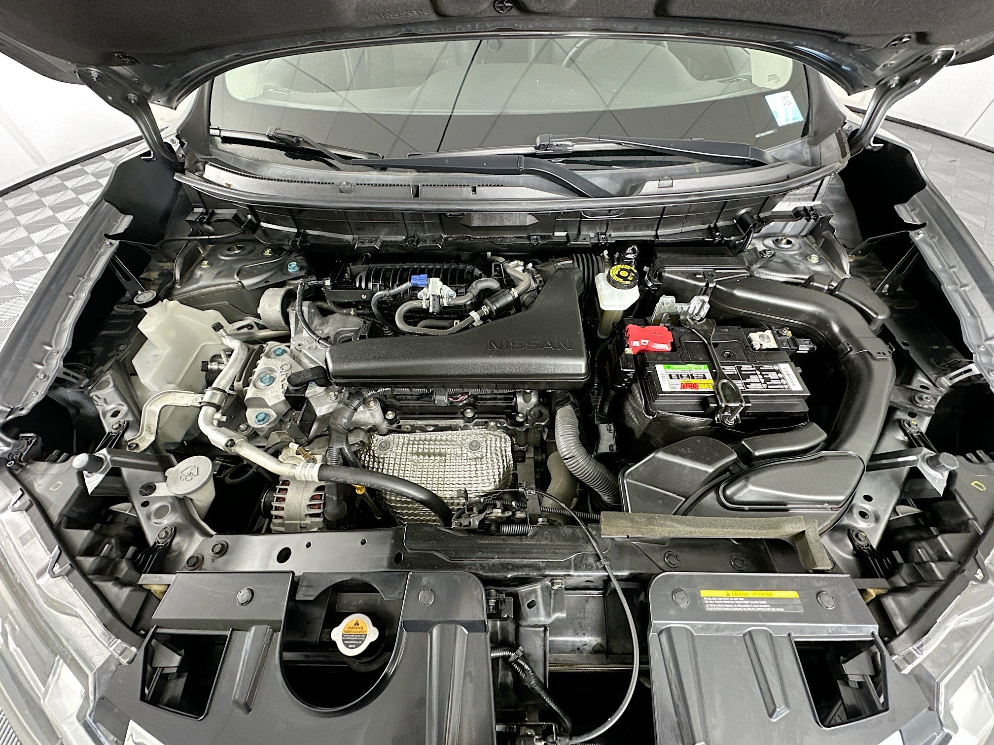 Used 2020 Nissan Rogue SV w/ Premium Package image 32