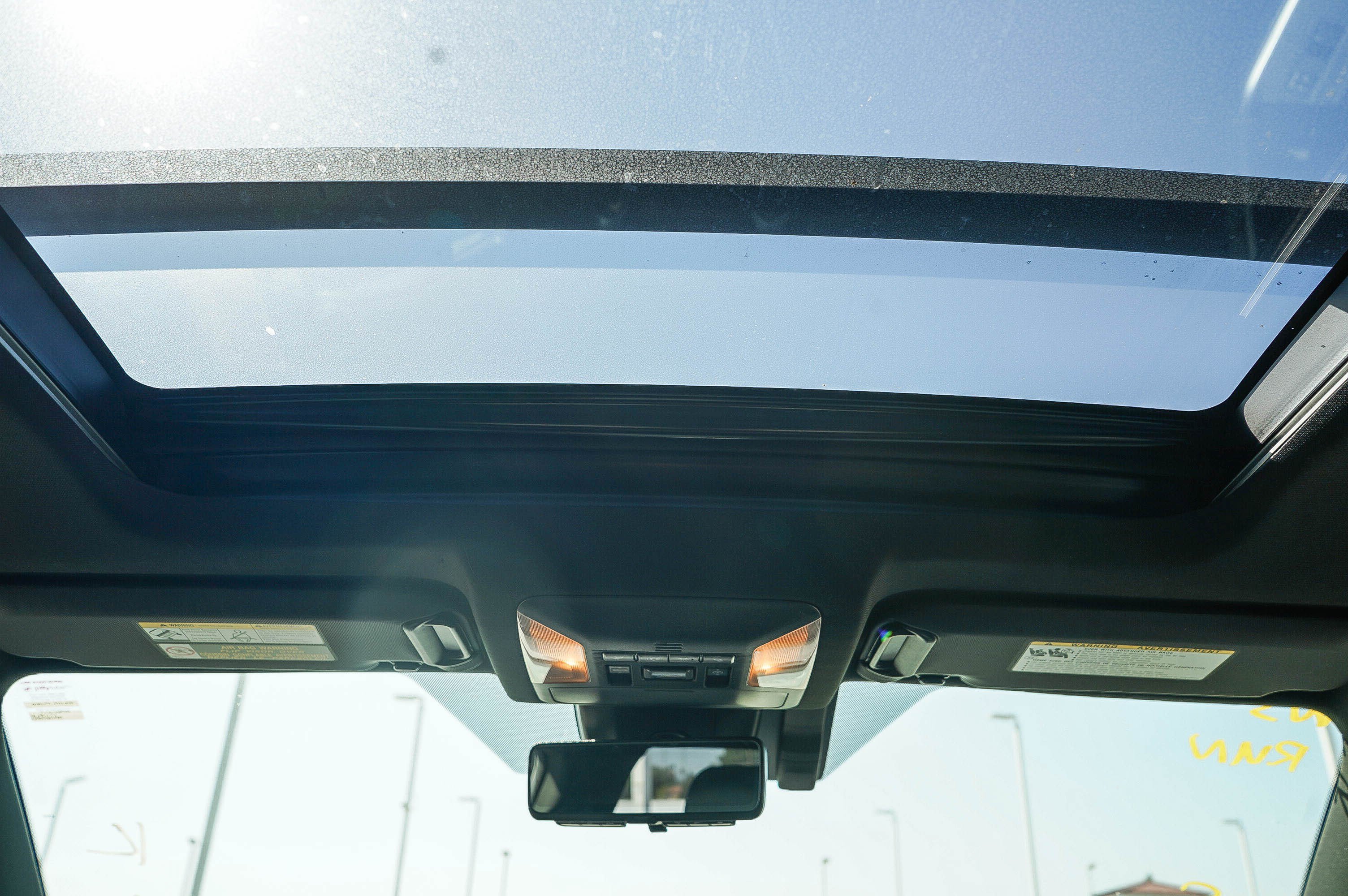 Used 2019 Toyota RAV4 XSE AWD/4WD image 17