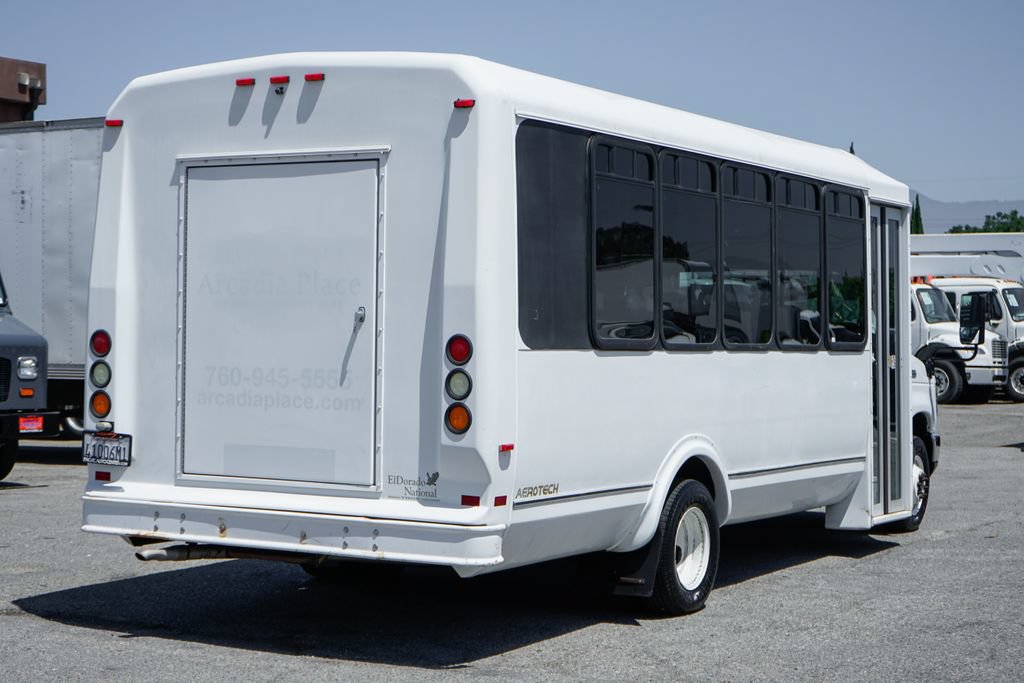 Used 2013 Ford E-450 and Econoline 450 Super Duty w/ Shuttle Bus Prep Pkg RWD image 10