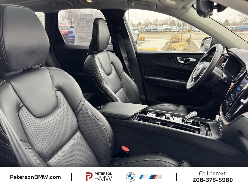 Used 2024 Volvo XC60 B5 Ultimate w/ Protection Package Premier image 19