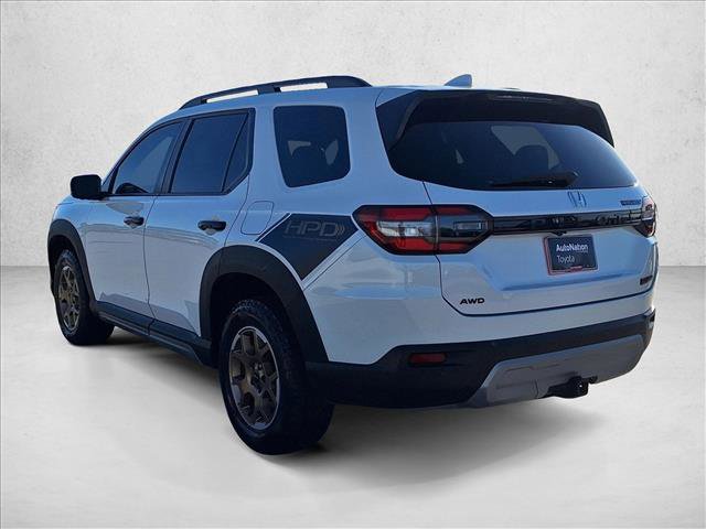 Used 2024 Honda Pilot TrailSport image 7