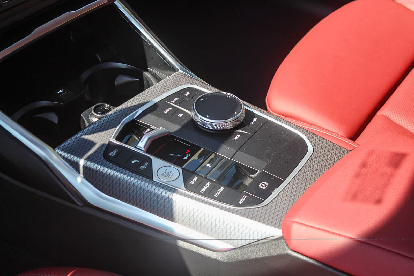 New 2026 BMW 330i Sedan w/ M Sport Package RWD image 18