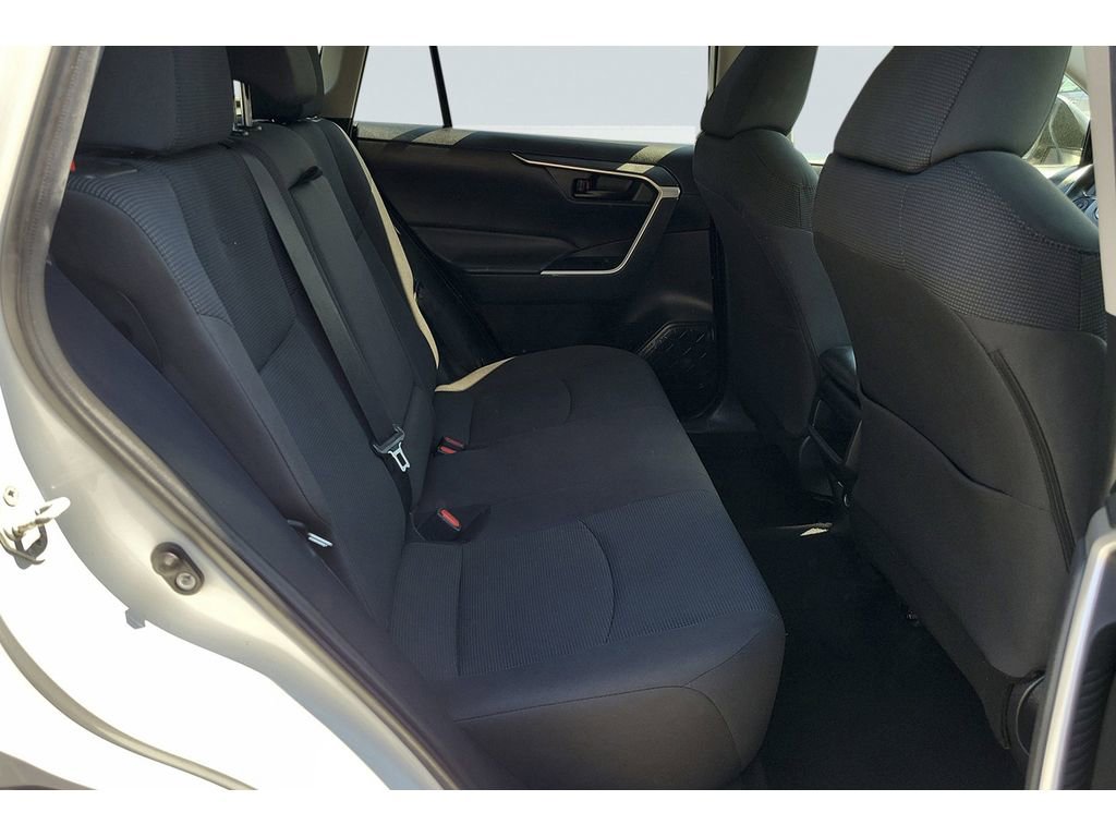 Used 2021 Toyota RAV4 LE FWD image 22