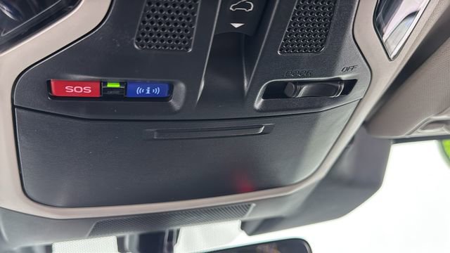 Certified 2025 Subaru Outback Onyx Edition XT image 34