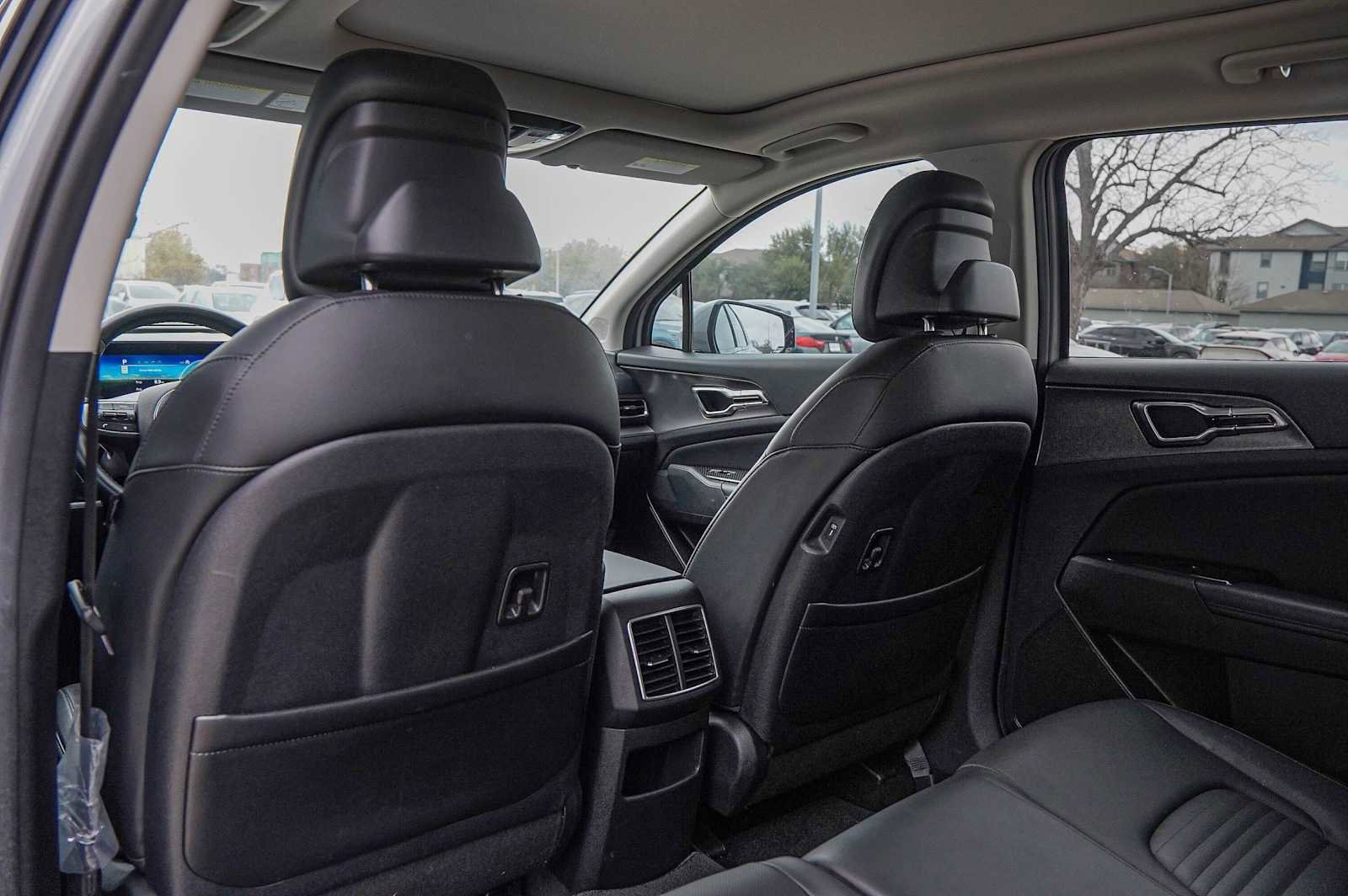 Certified 2023 Kia Sportage SX image 29