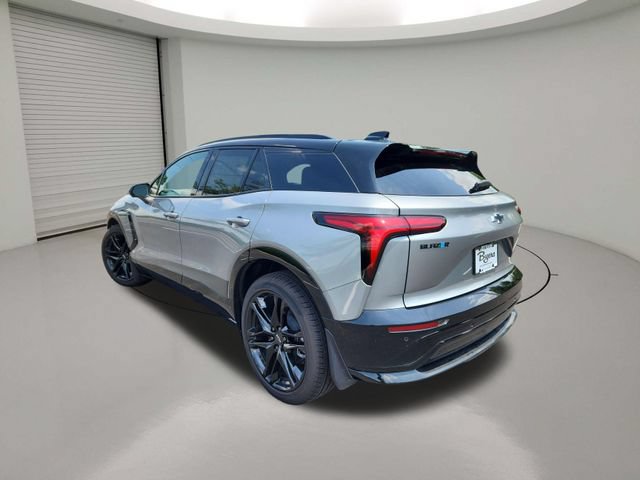 New 2026 Chevrolet Blazer EV RS w/ LPO, Blackout Package FWD image 5