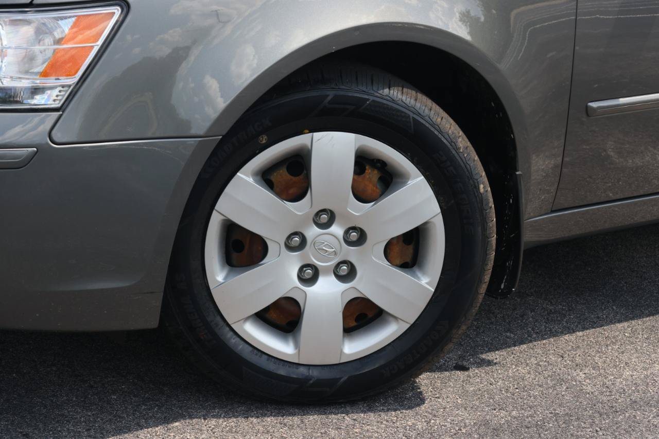 Used 2010 Hyundai Sonata GLS FWD image 21