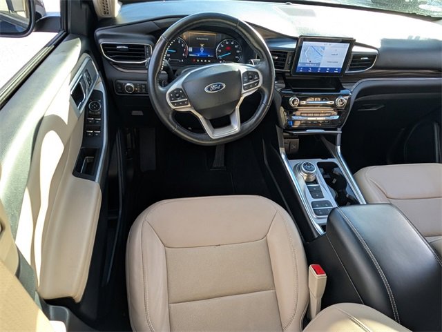 Certified 2021 Ford Explorer Limited w/ Equipment Group 301A image 8