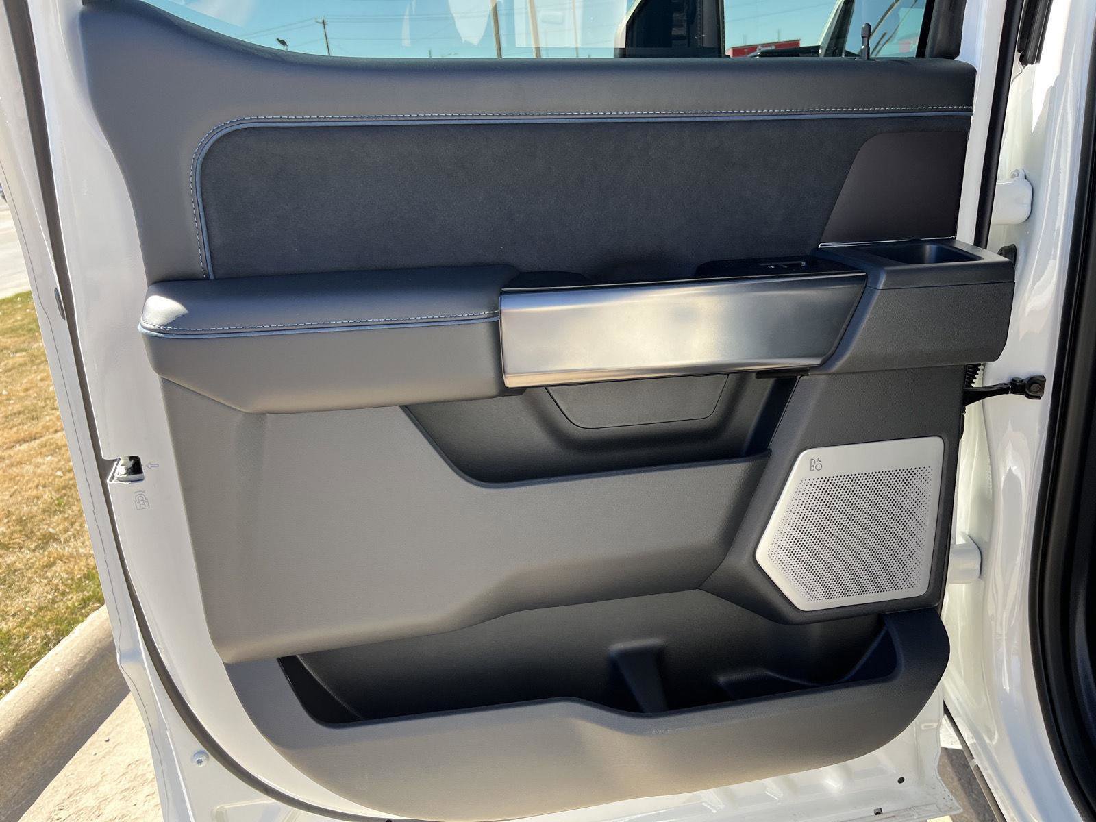 New 2026 Ford F250 Platinum image 9