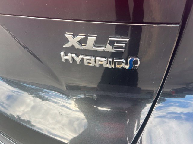 Certified 2021 Toyota Venza XLE w/ Softex Package AWD/4WD image 11