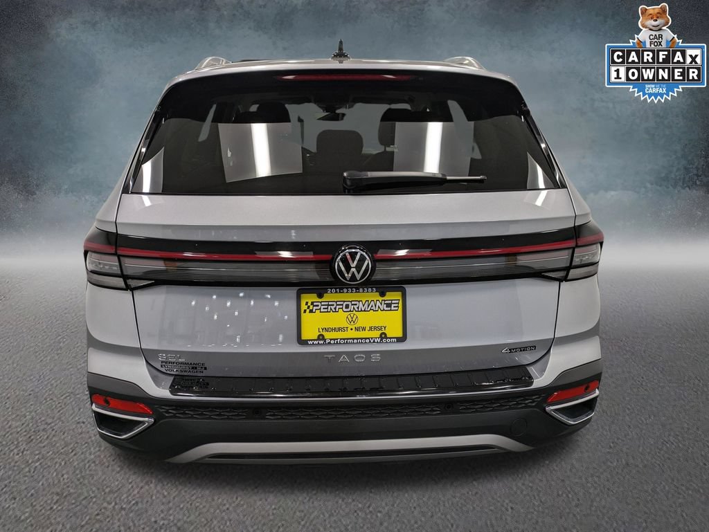 Used 2025 Volkswagen Taos SEL w/ Black Wheel Plus Package AWD/4WD image 5