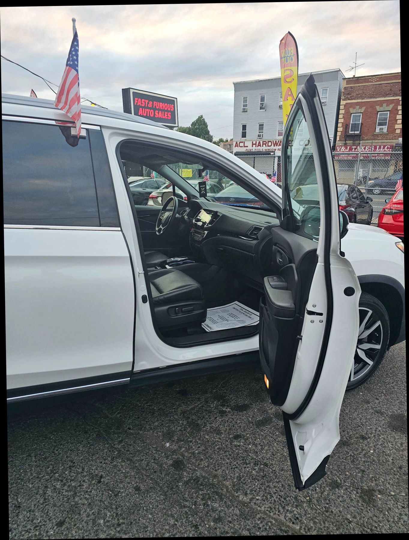 Used 2022 Honda Pilot Touring image 9