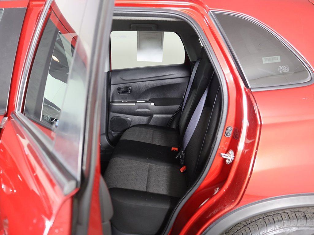 Used 2021 Mitsubishi Outlander Sport SE image 27