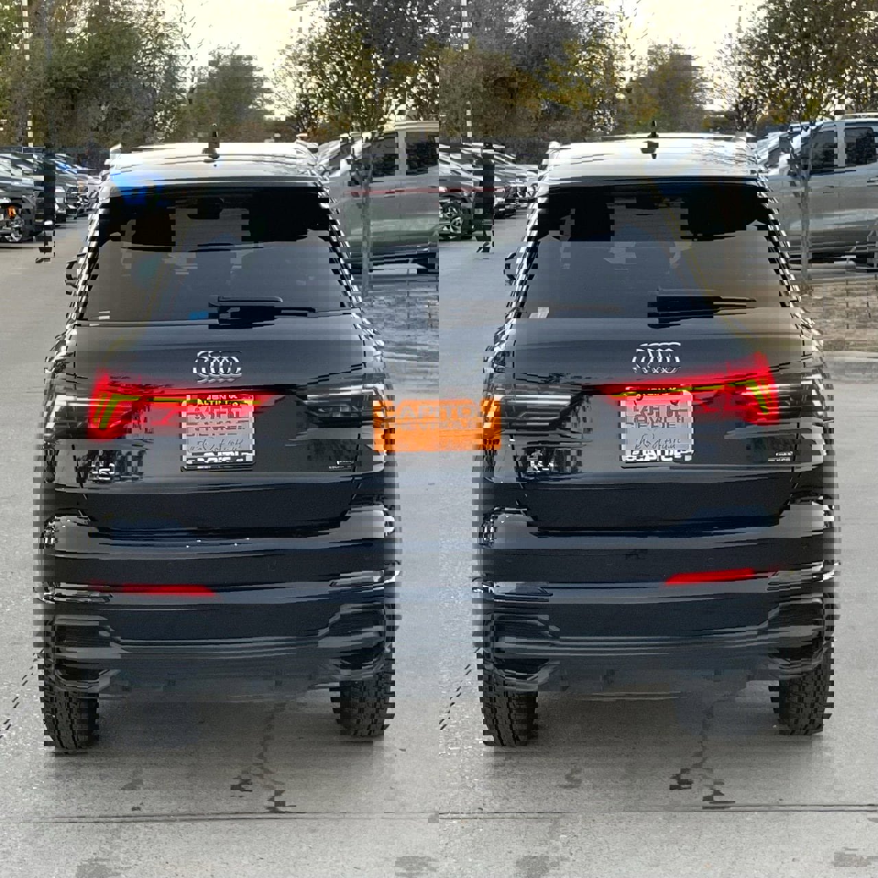 Used 2023 Audi Q3 2.0T Premium image 5