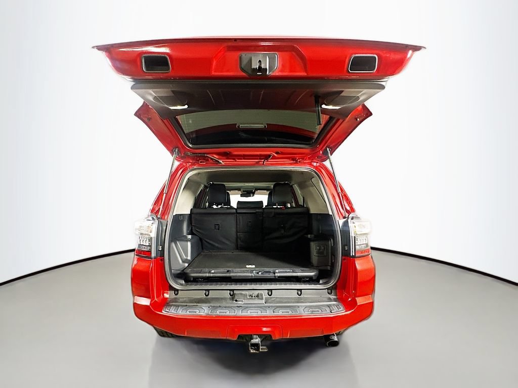 Used 2022 Toyota 4Runner SR5 Premium AWD/4WD image 35