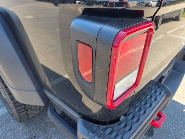 Used 2022 Jeep Gladiator Rubicon AWD/4WD image 12