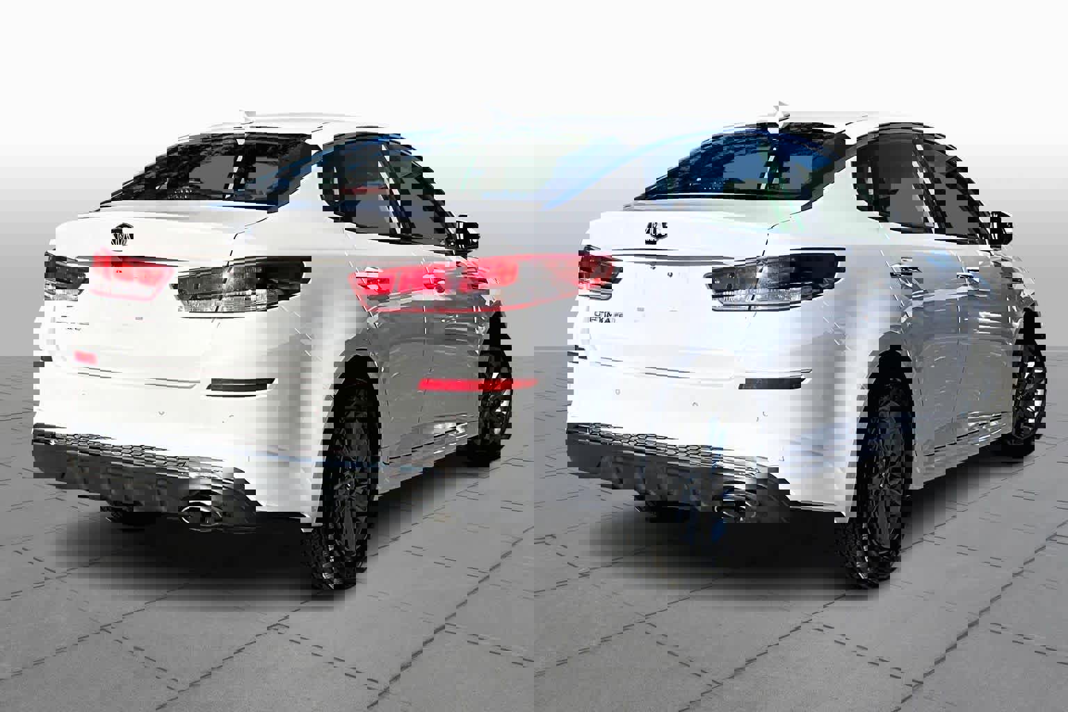 Used 2019 Kia Optima LX image 12