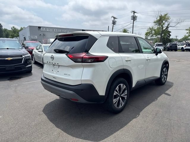 Used 2023 Nissan Rogue SV AWD/4WD image 2