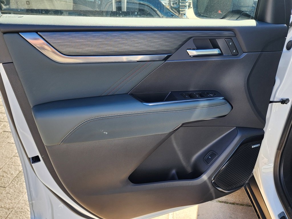 New 2026 GMC Acadia AT4 w/ Super Cruise Package image 13