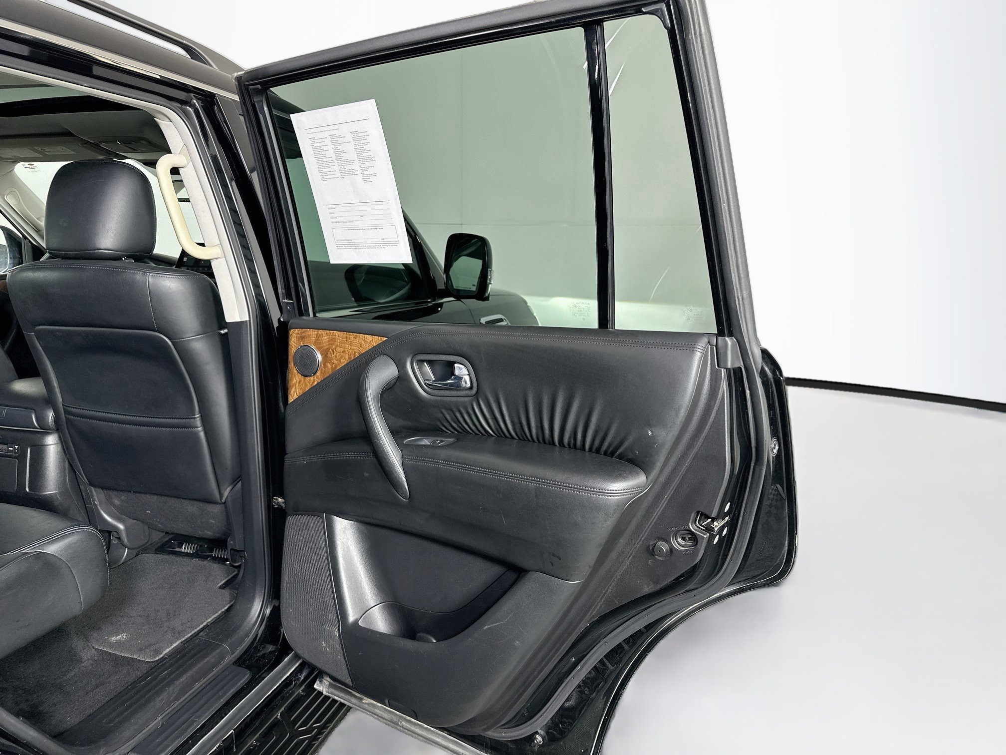 Used 2023 Nissan Armada SL RWD image 33