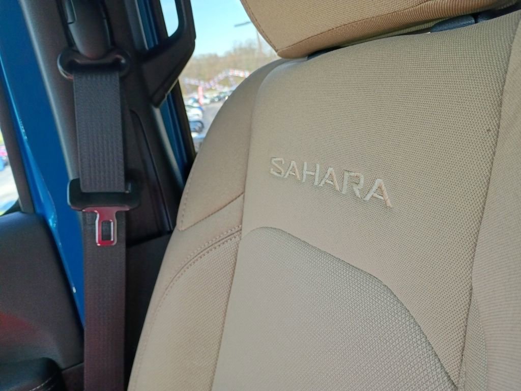 Used 2022 Jeep Wrangler Unlimited Sahara image 36