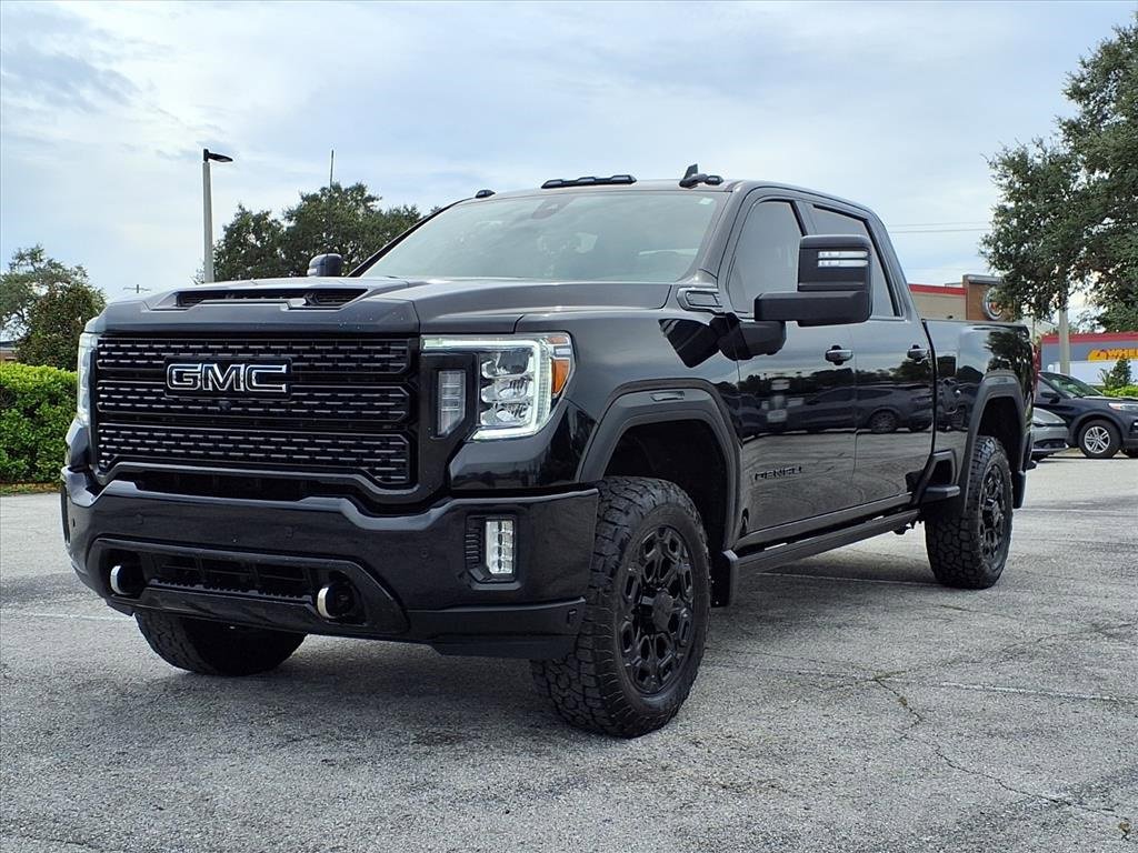 Used 2022 GMC Sierra 3500 Denali image 3