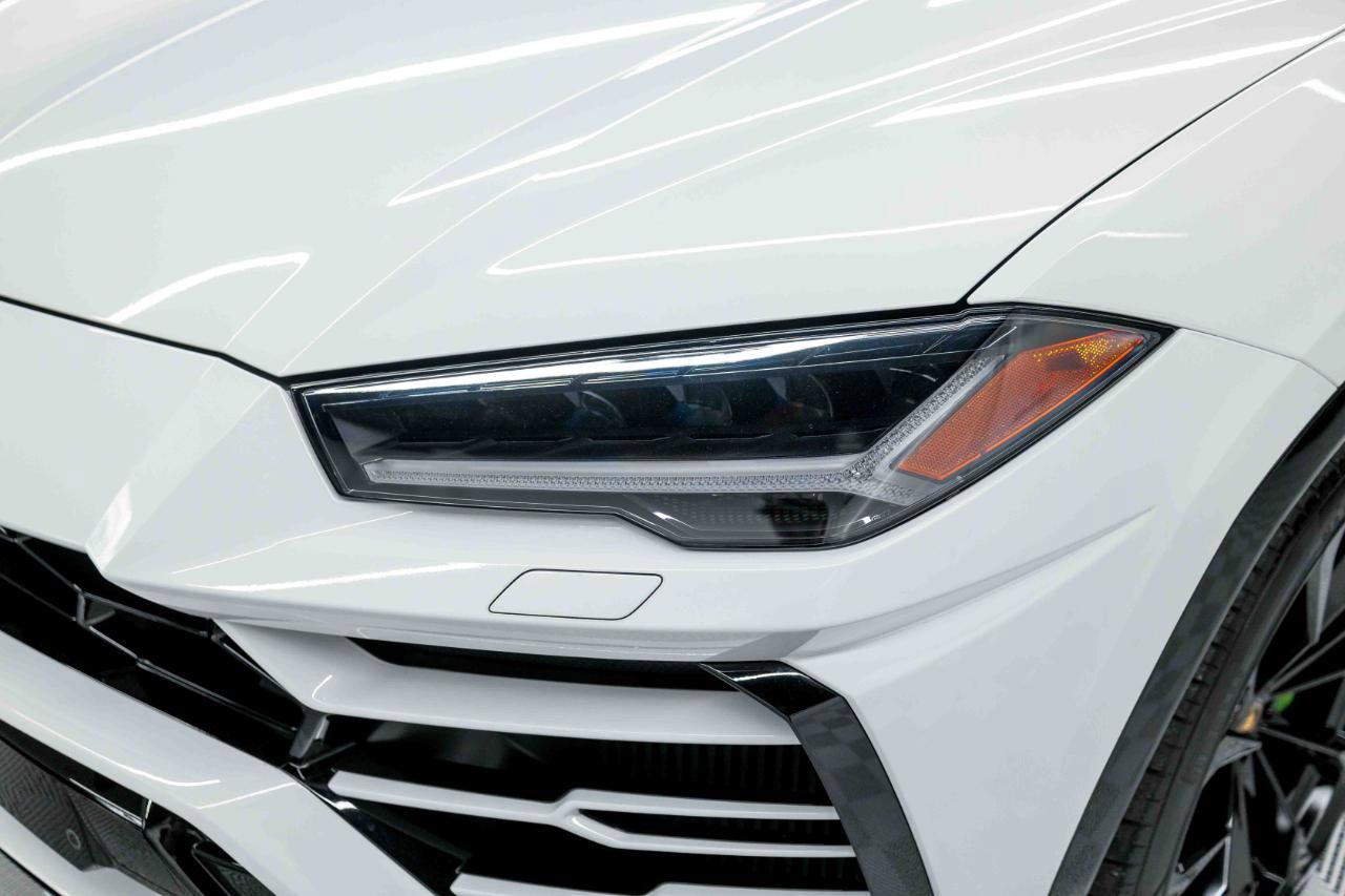 Used 2020 Lamborghini Urus Base image 11