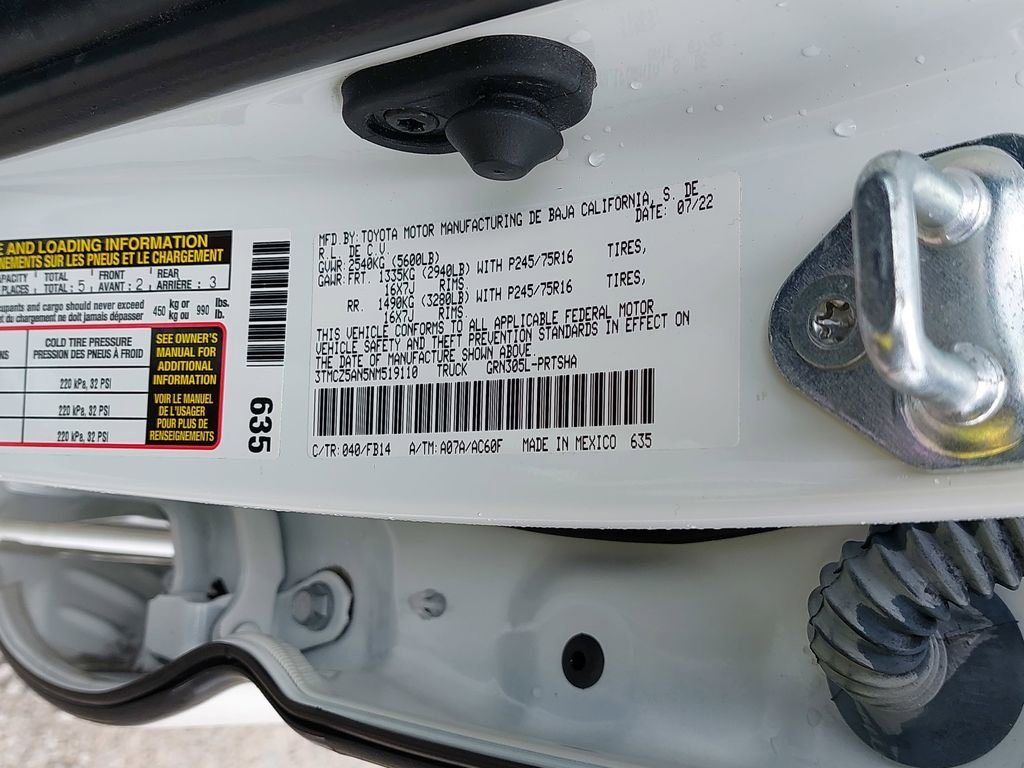 Used 2022 Toyota Tacoma SR image 30