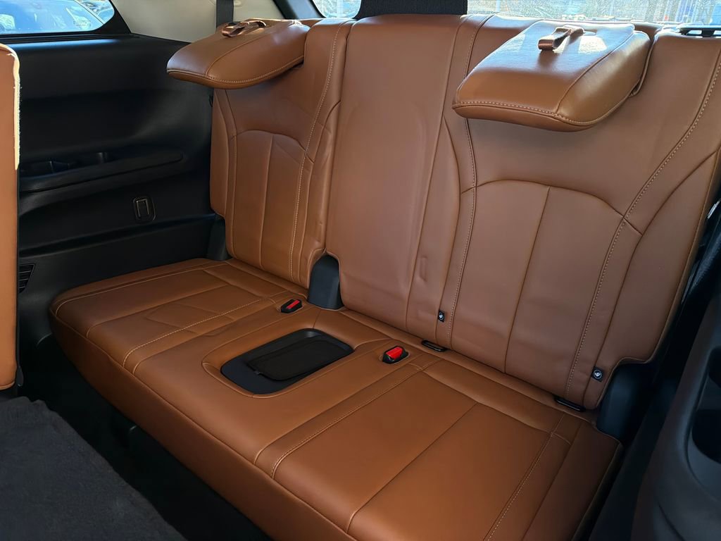 Used 2023 INFINITI QX60 Sensory image 18