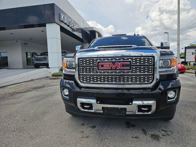 Used 2018 GMC Sierra 3500 Denali w/ Duramax Plus Package AWD/4WD image 10