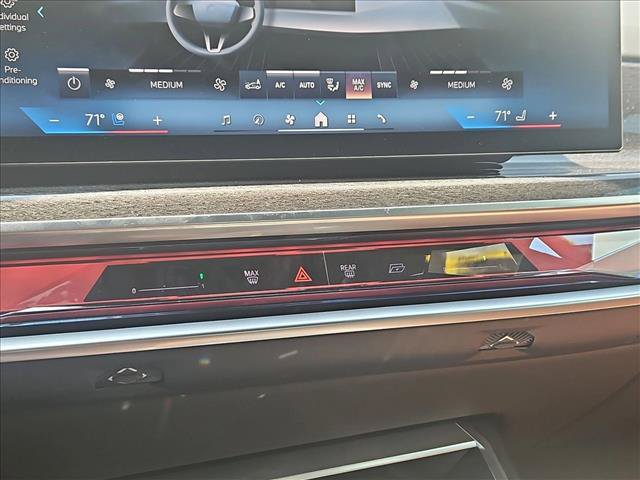 Used 2026 BMW i7 xDrive60 AWD/4WD image 9