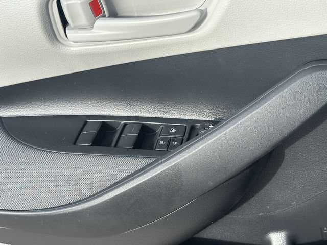 Certified 2025 Toyota Corolla LE FWD image 23