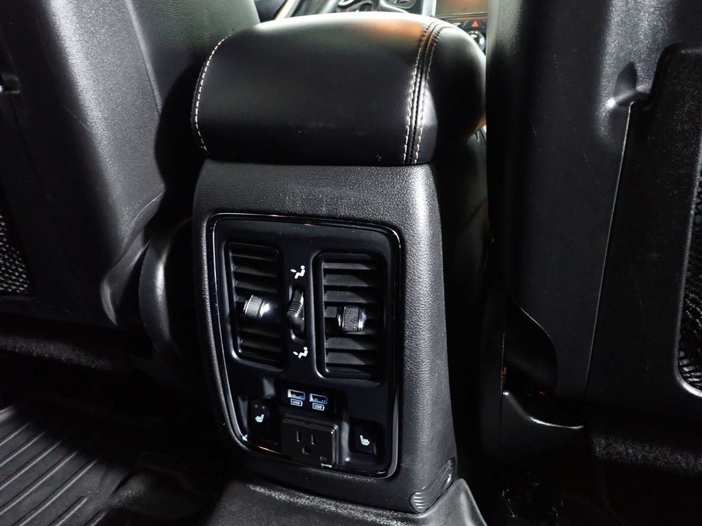Used 2014 Jeep Grand Cherokee Limited w/ Trailer Tow Group IV AWD/4WD image 36