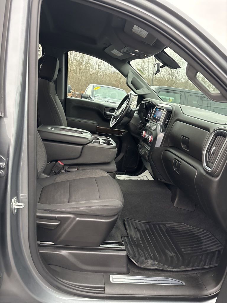 Used 2020 GMC Sierra 1500 SLE w/ SLE Value Package image 6