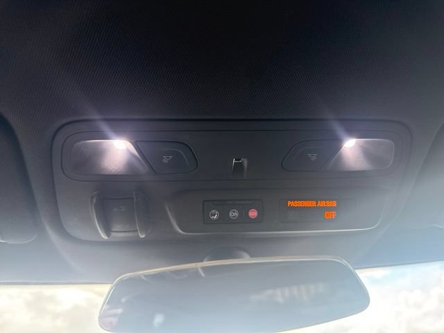 Used 2022 Chevrolet Camaro LT RWD image 28