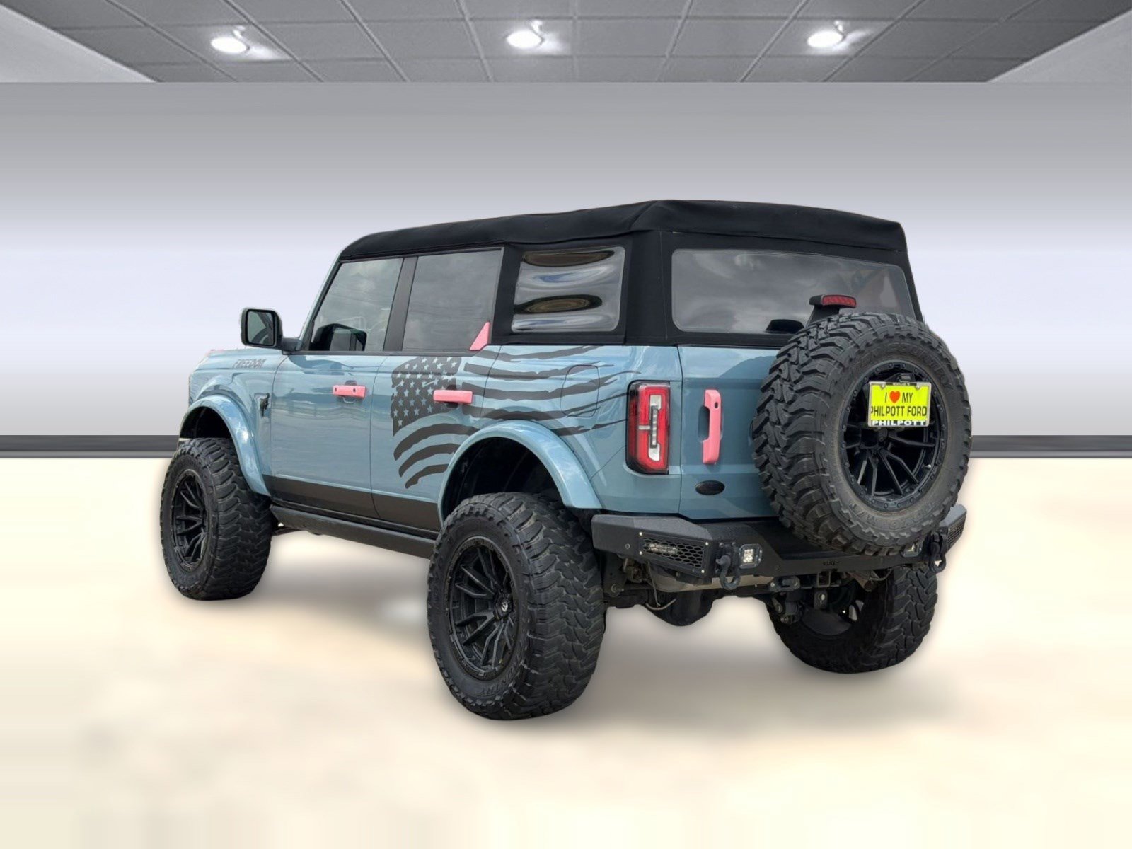 Used 2023 Ford Bronco Outer Banks image 3
